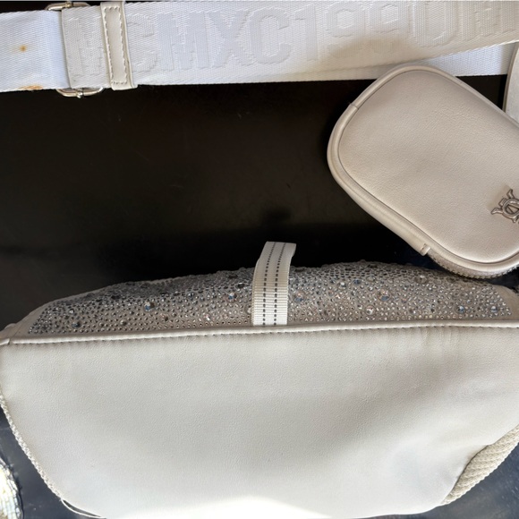 Steve Madden rhinestone fanny pack Crossbody bag - Picture 2 of 6